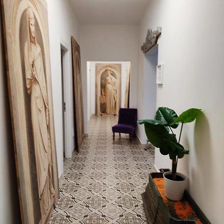B&B Le Muse Кротоне Экстерьер фото
